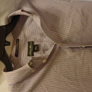 Men's med Eddie Bauer button down shirt med